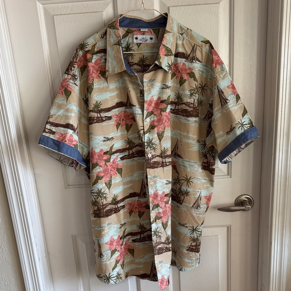 Men’s 4XL Free Planet Hawaiian 100% Cotton Button Down Shirt. Like New
